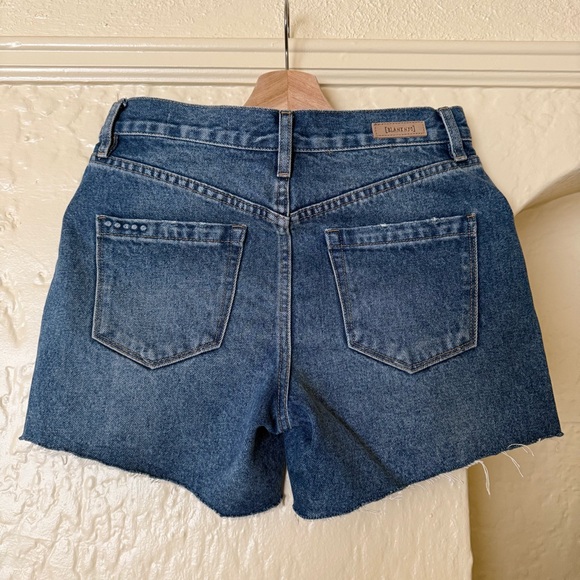 Classic High-Rise Denim Shorts - Picture 2 of 3